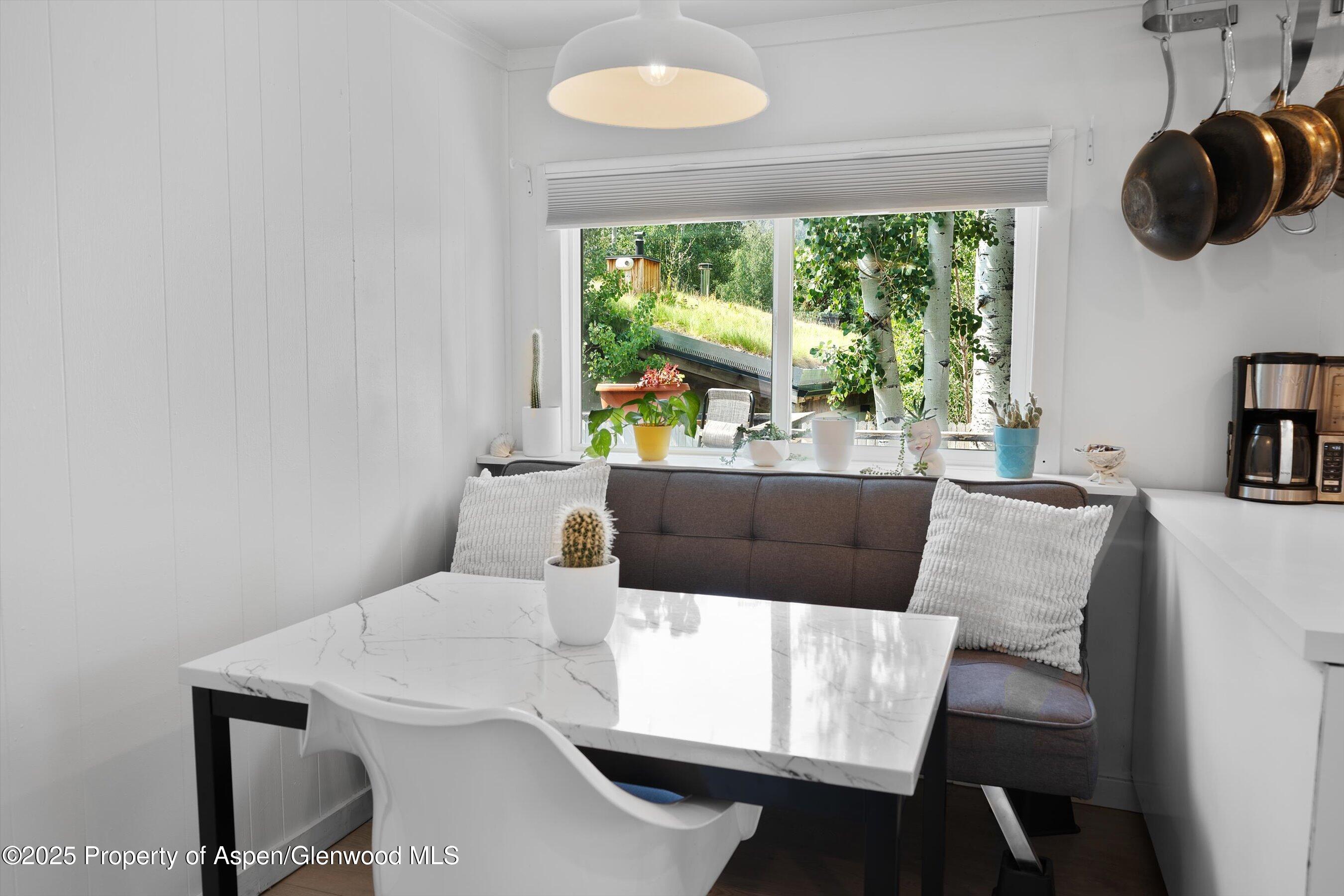 306 Oak Lane