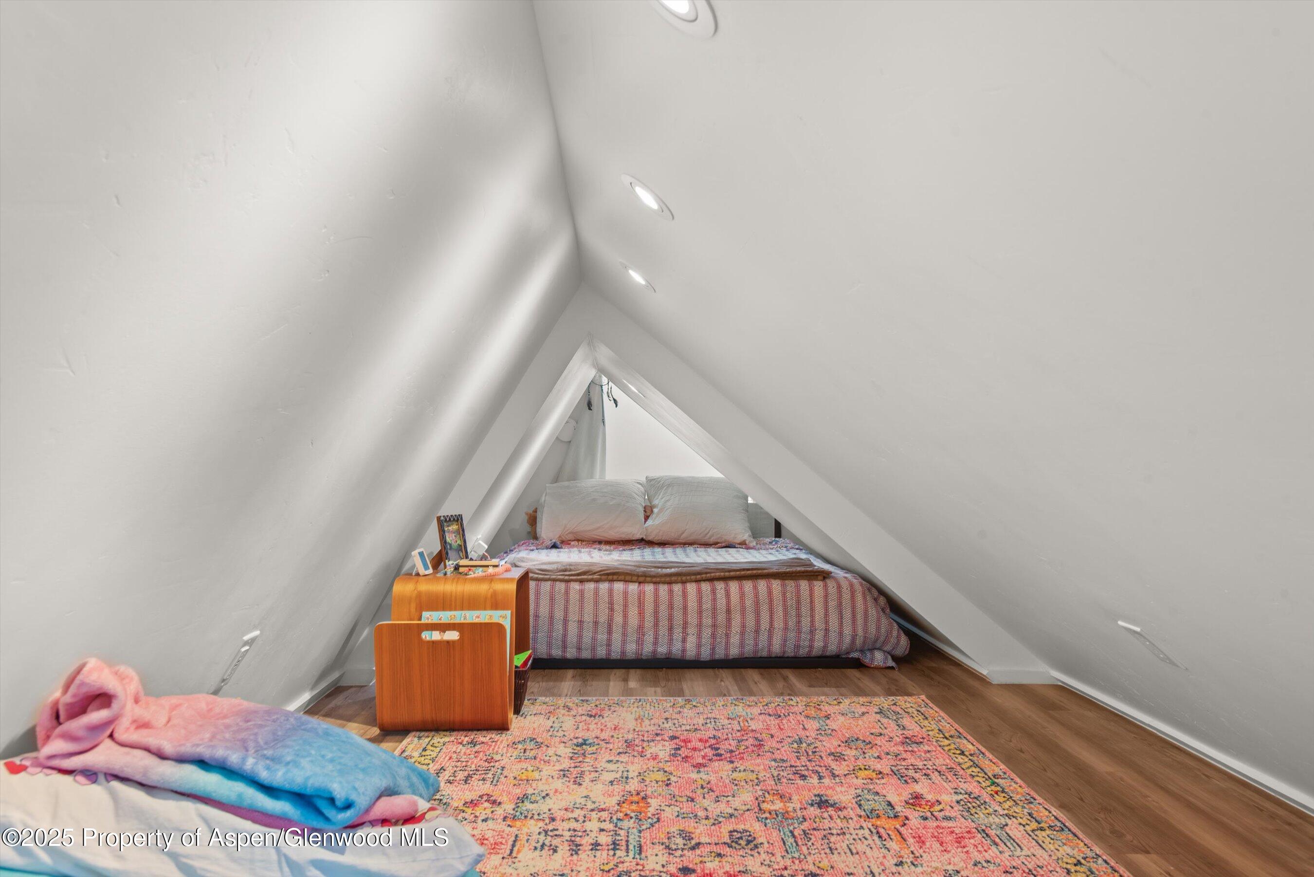 910 W Hallam Street Unit 11