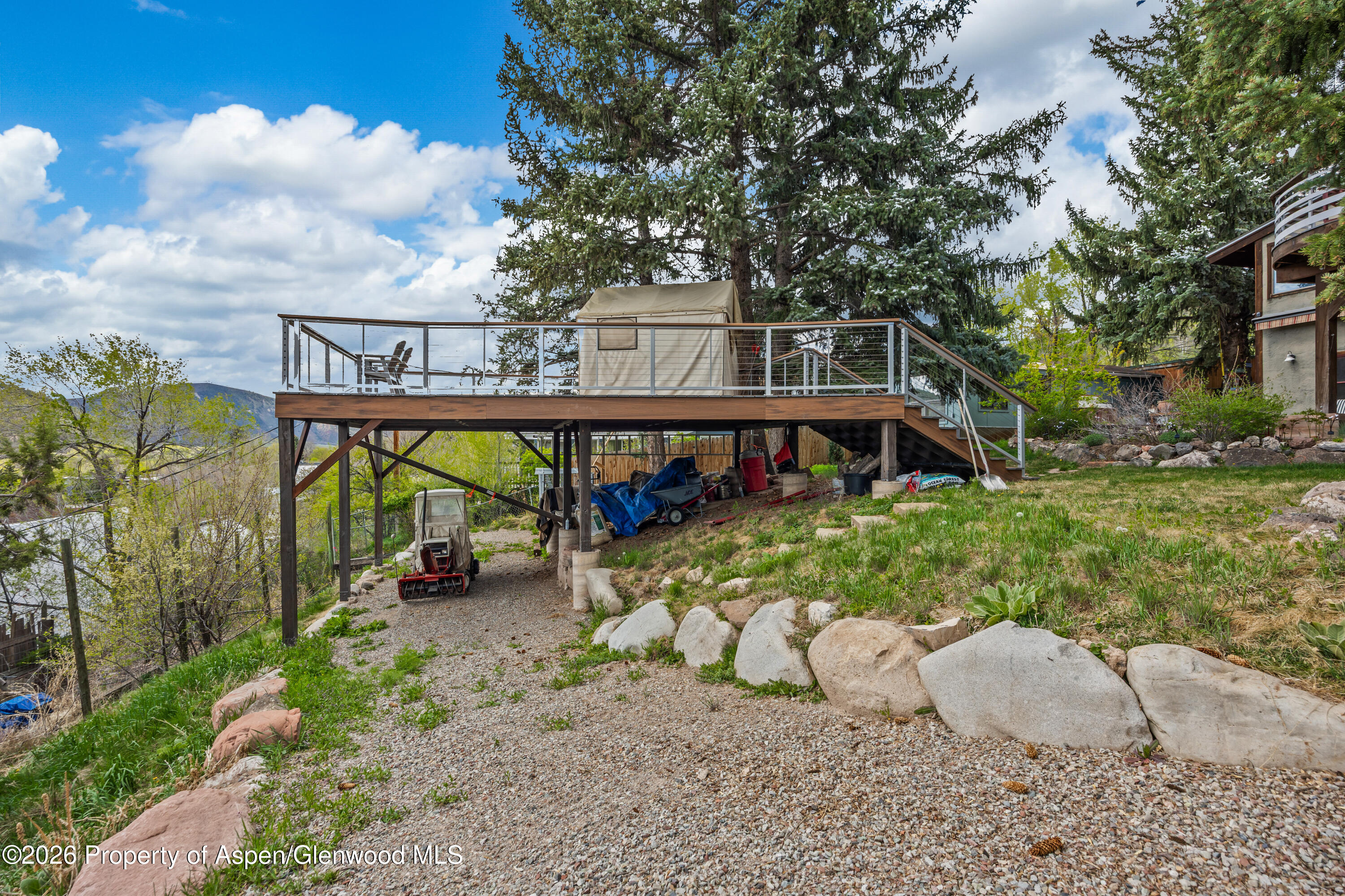 307 E Sopris Drive
