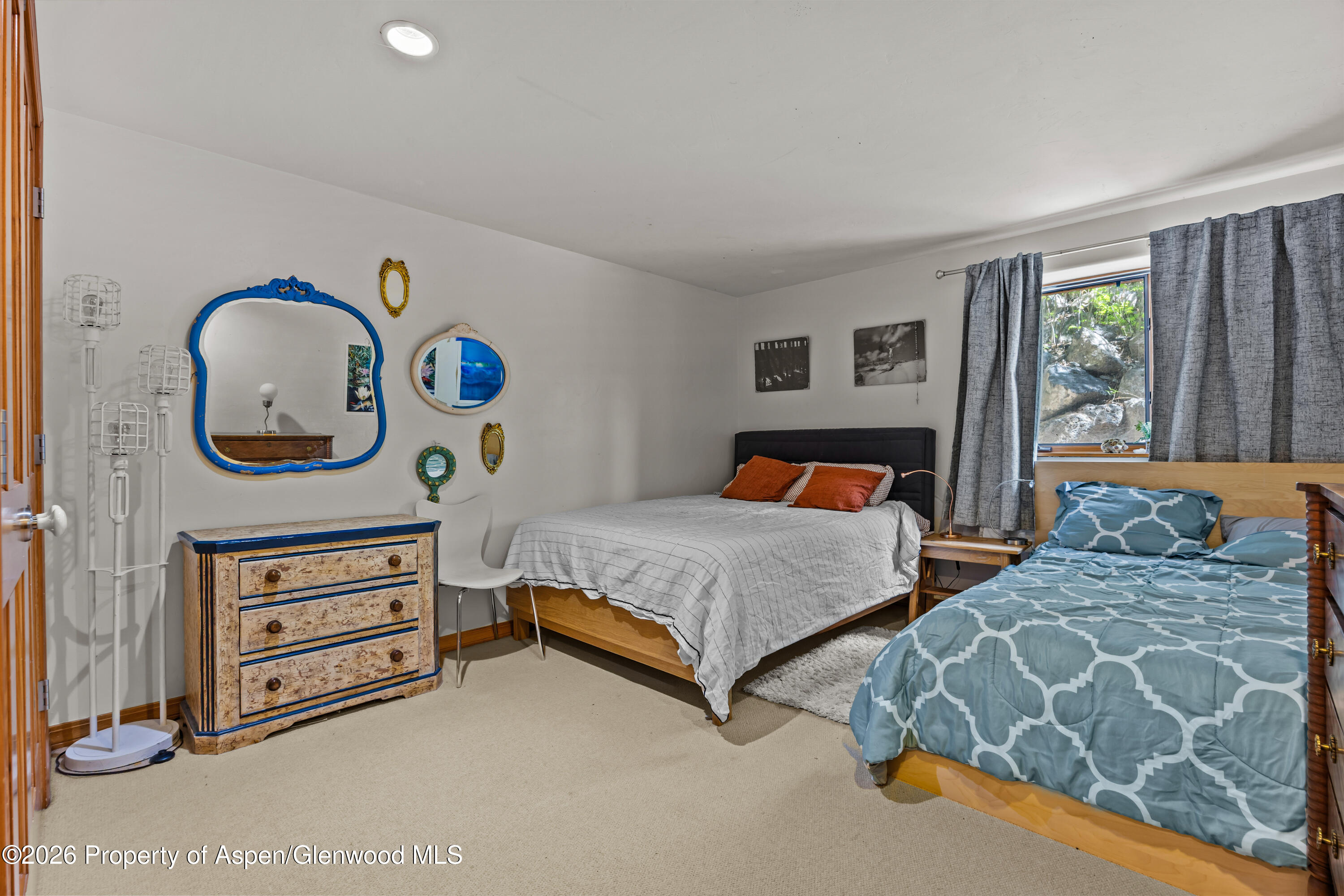 307 E Sopris Drive