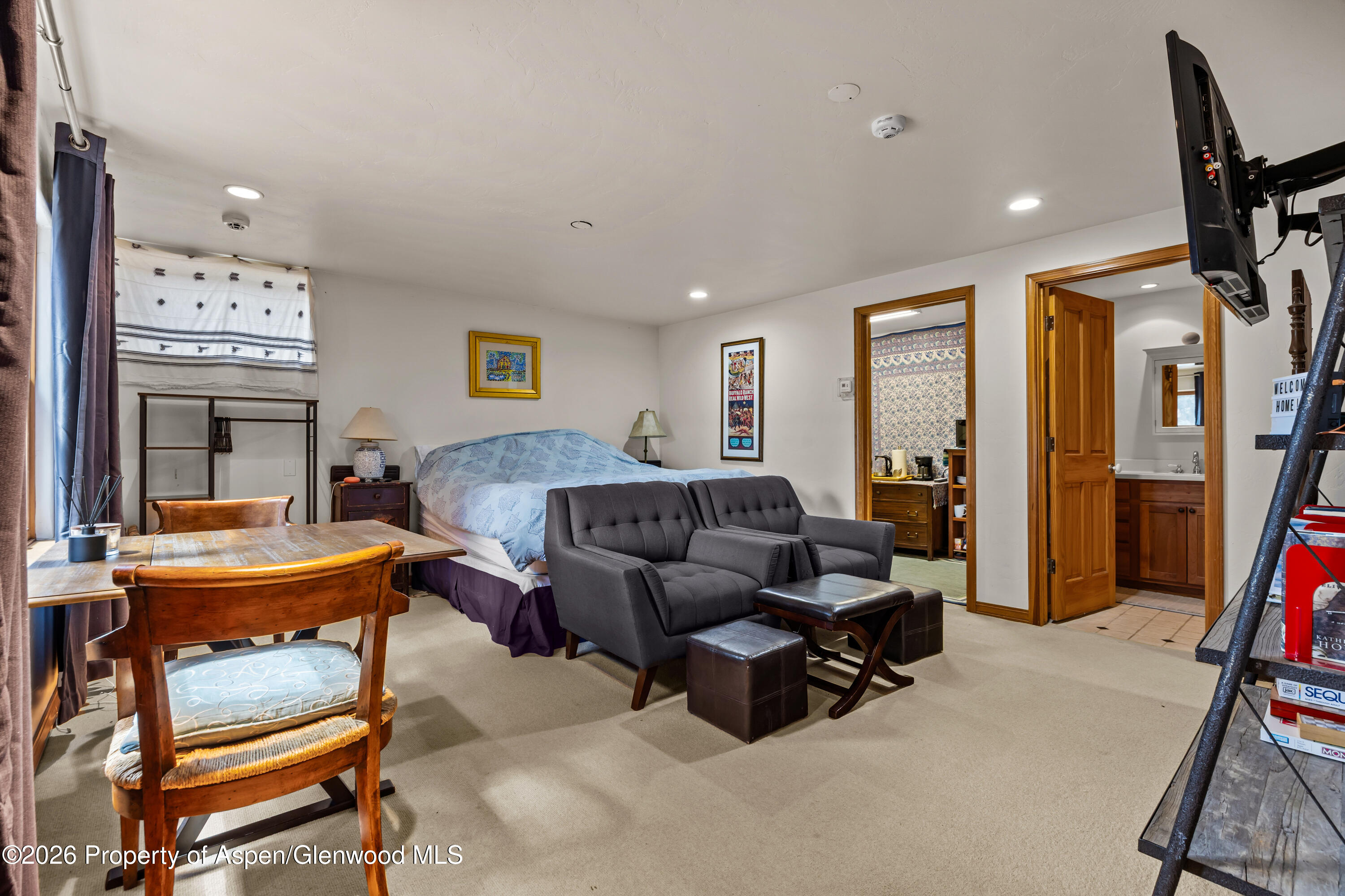 307 E Sopris Drive