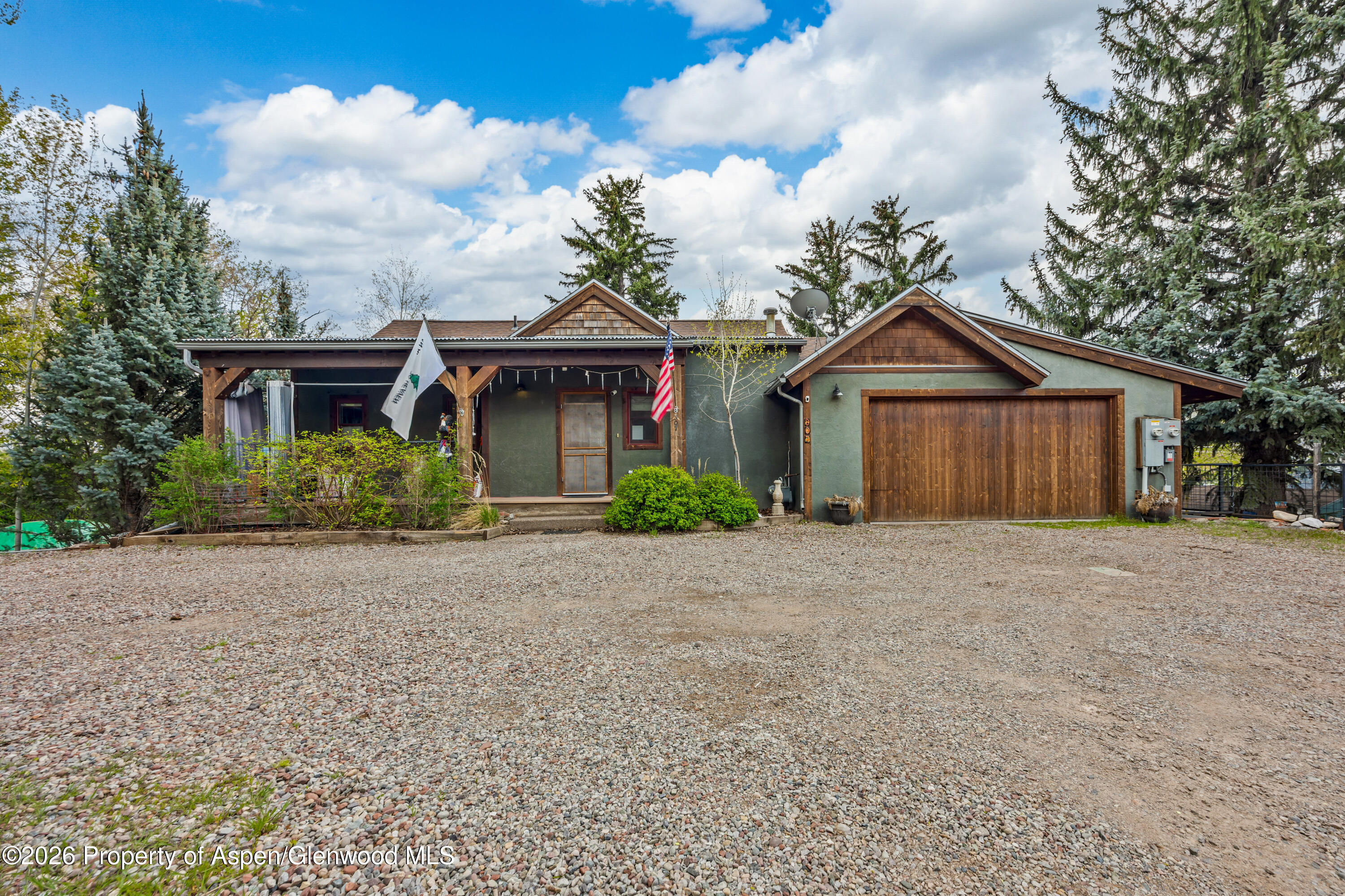 307 E Sopris Drive