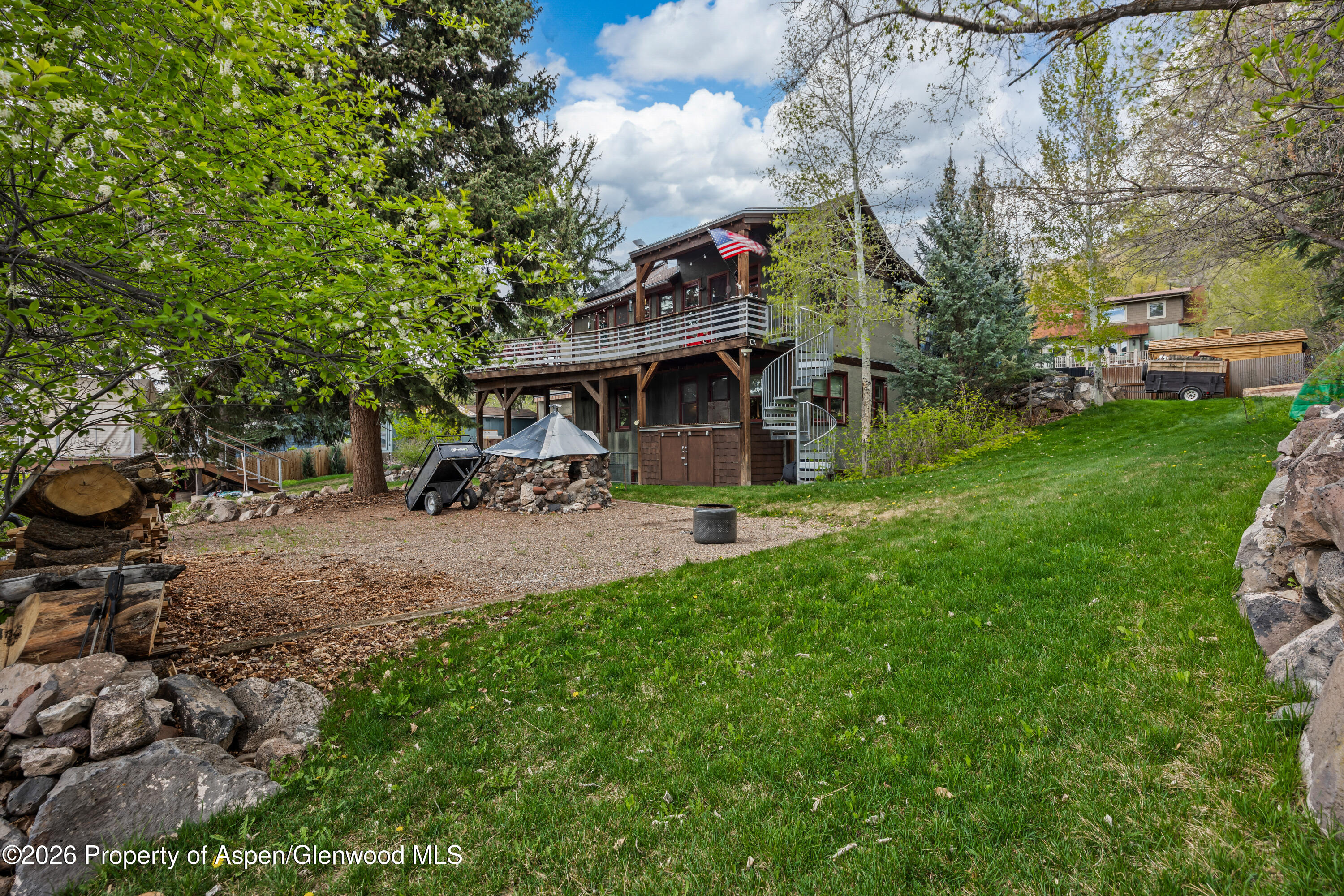 307 E Sopris Drive