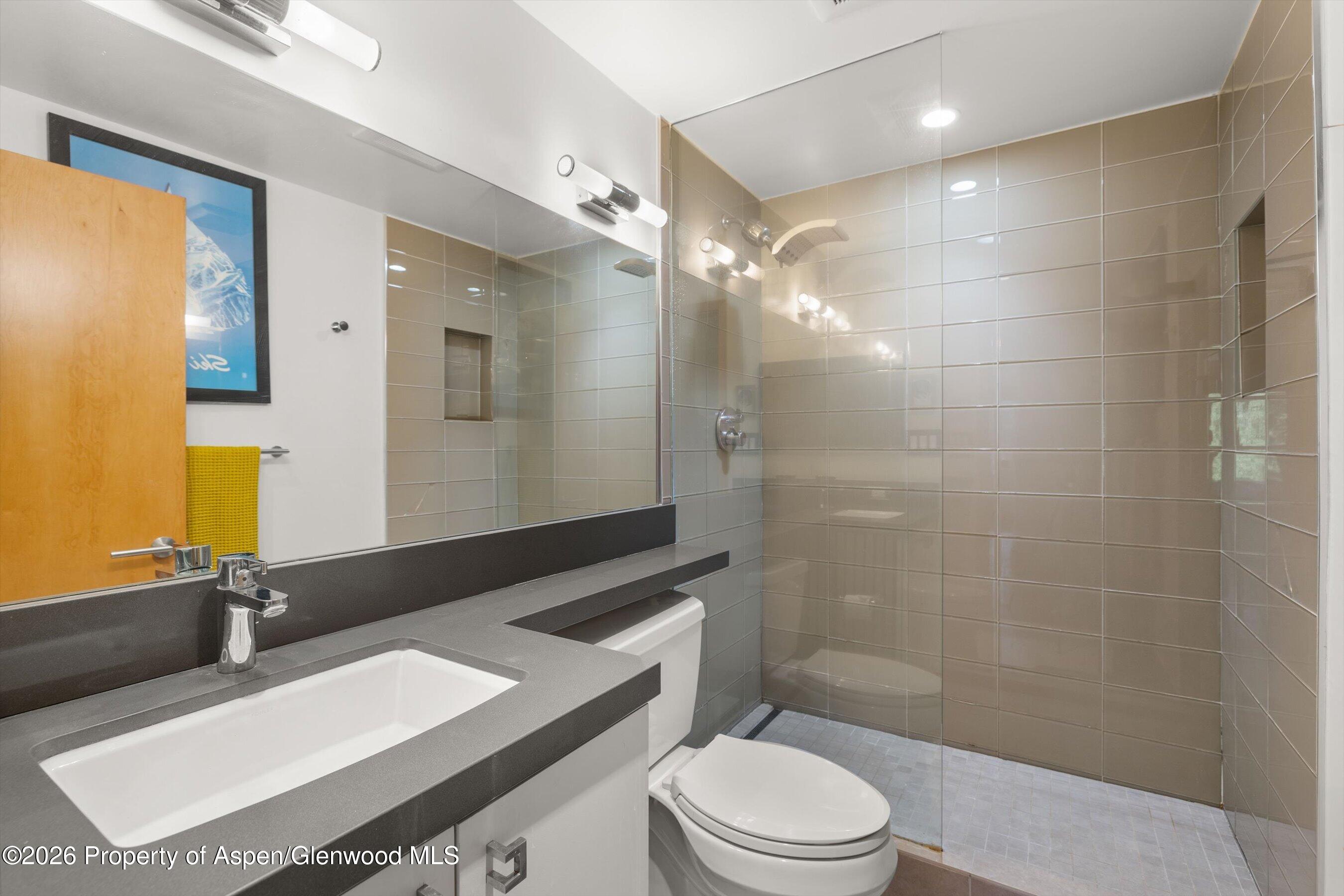 1221 Vine Street 1221