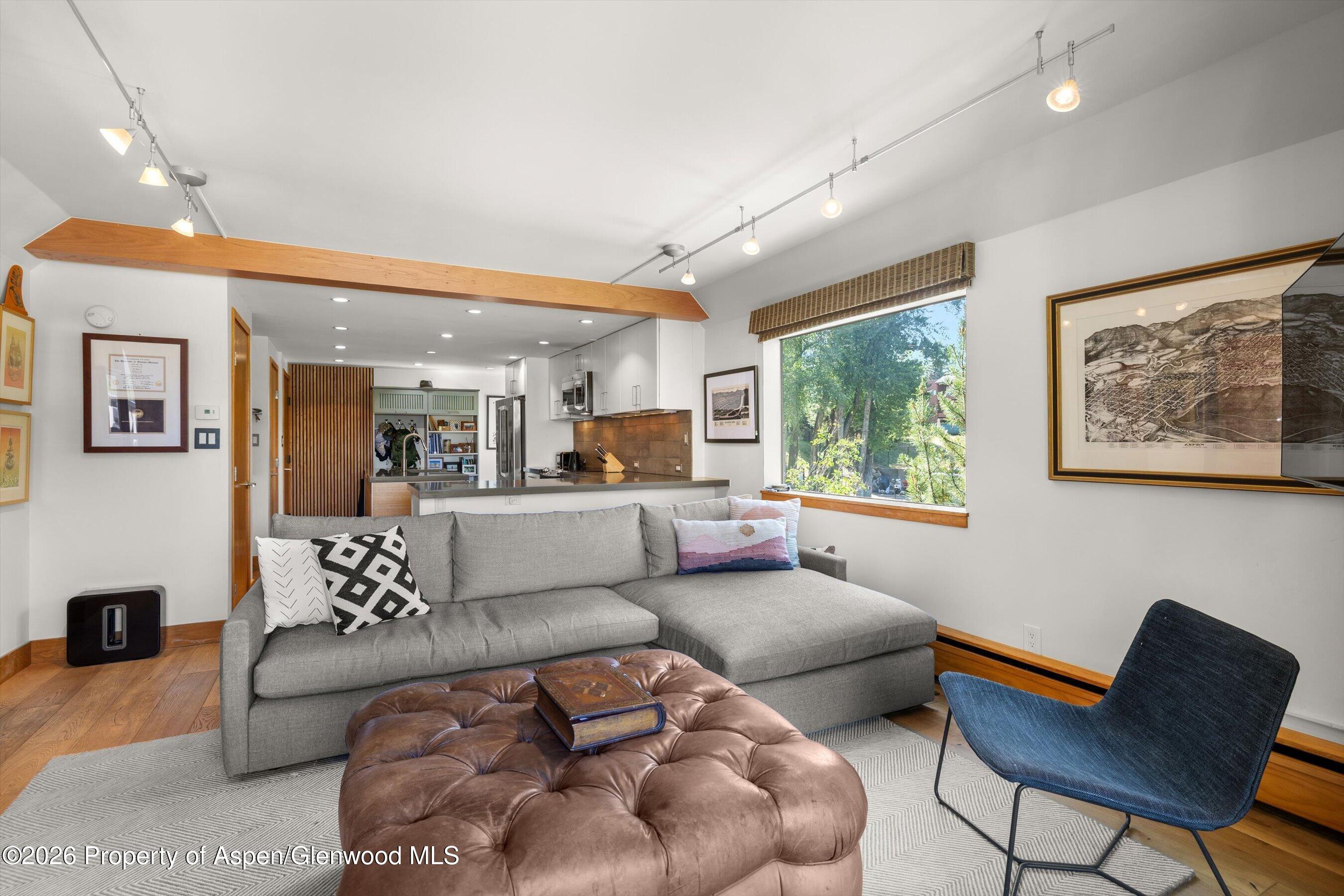 1221 Vine Street 1221