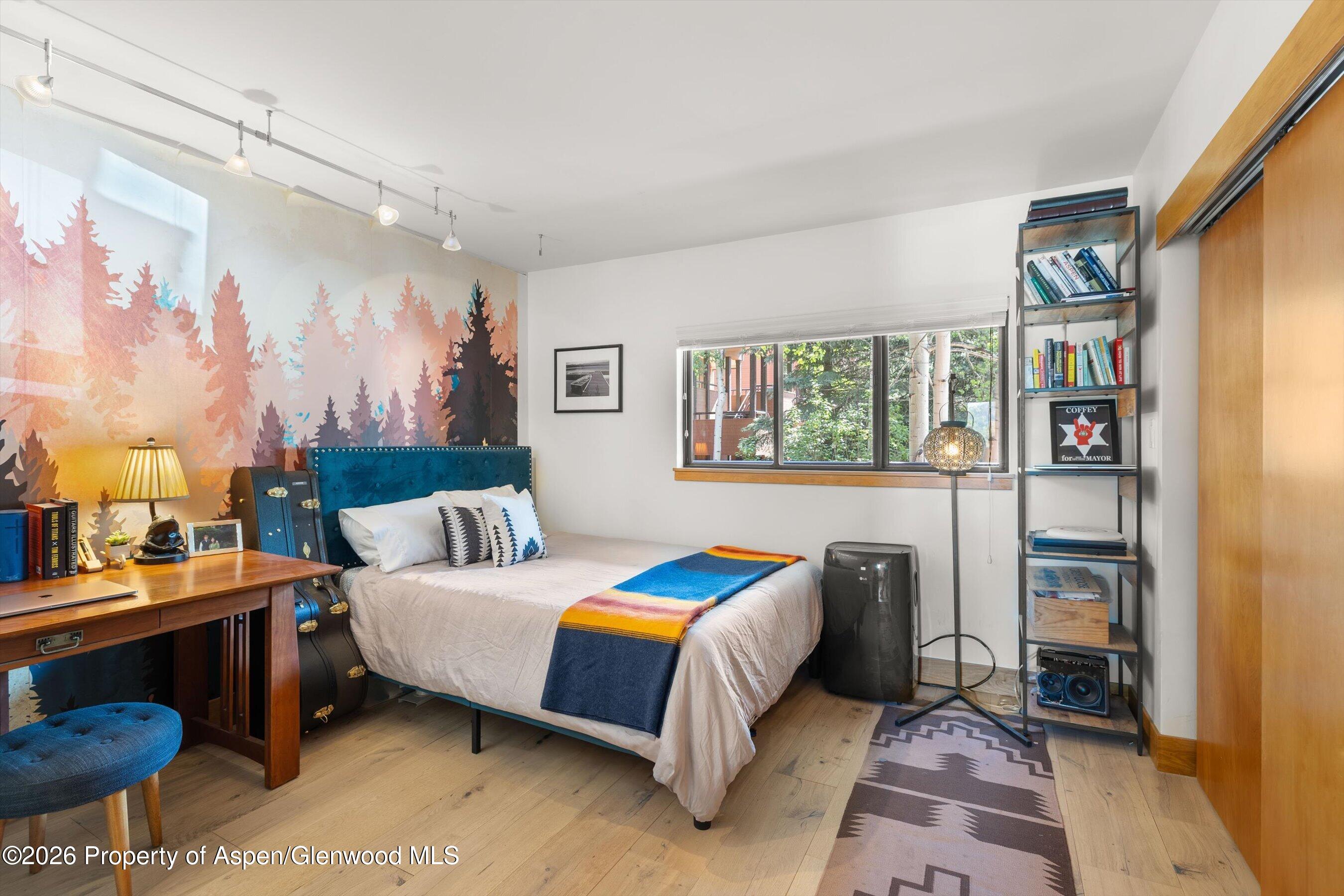 1221 Vine Street 1221