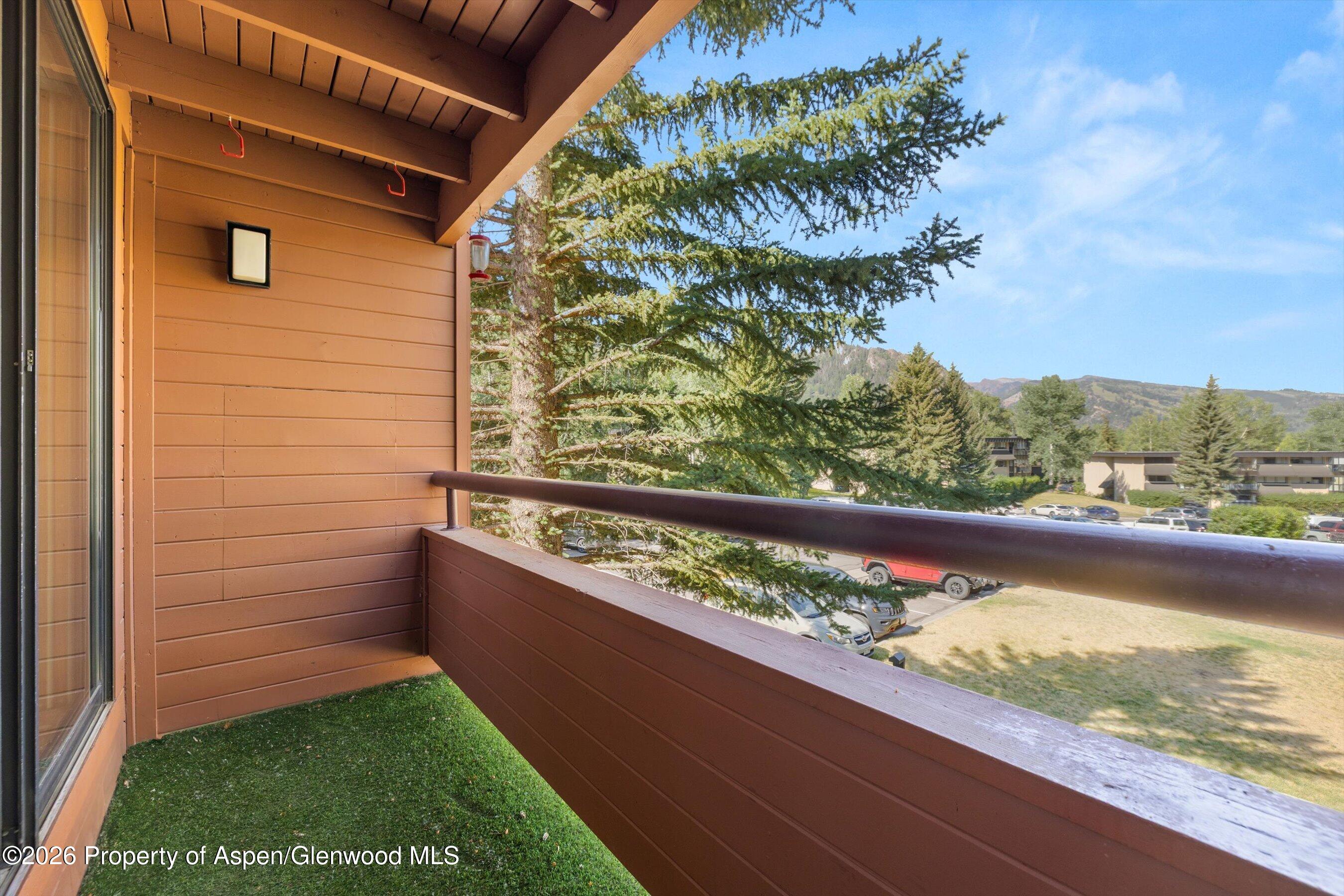 1221 Vine Street 1221