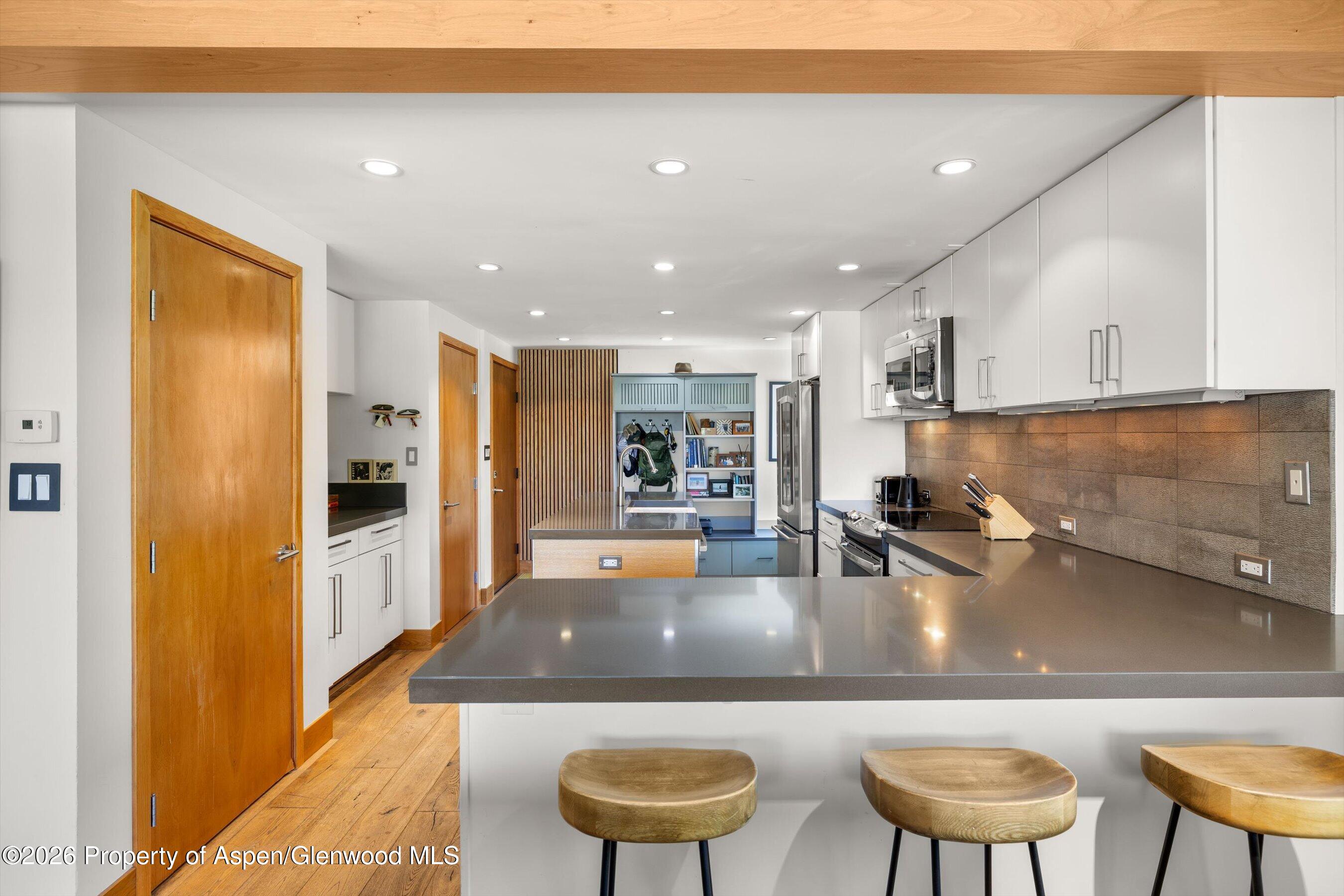 1221 Vine Street 1221