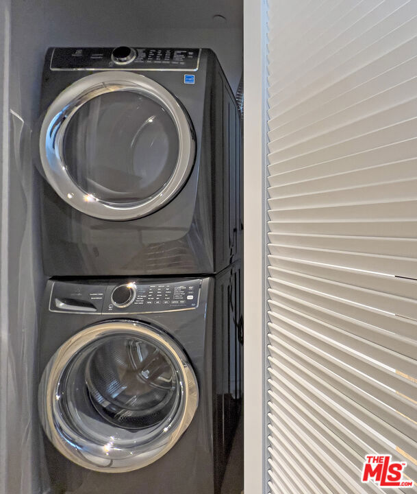 9000 W 3rd Street 103