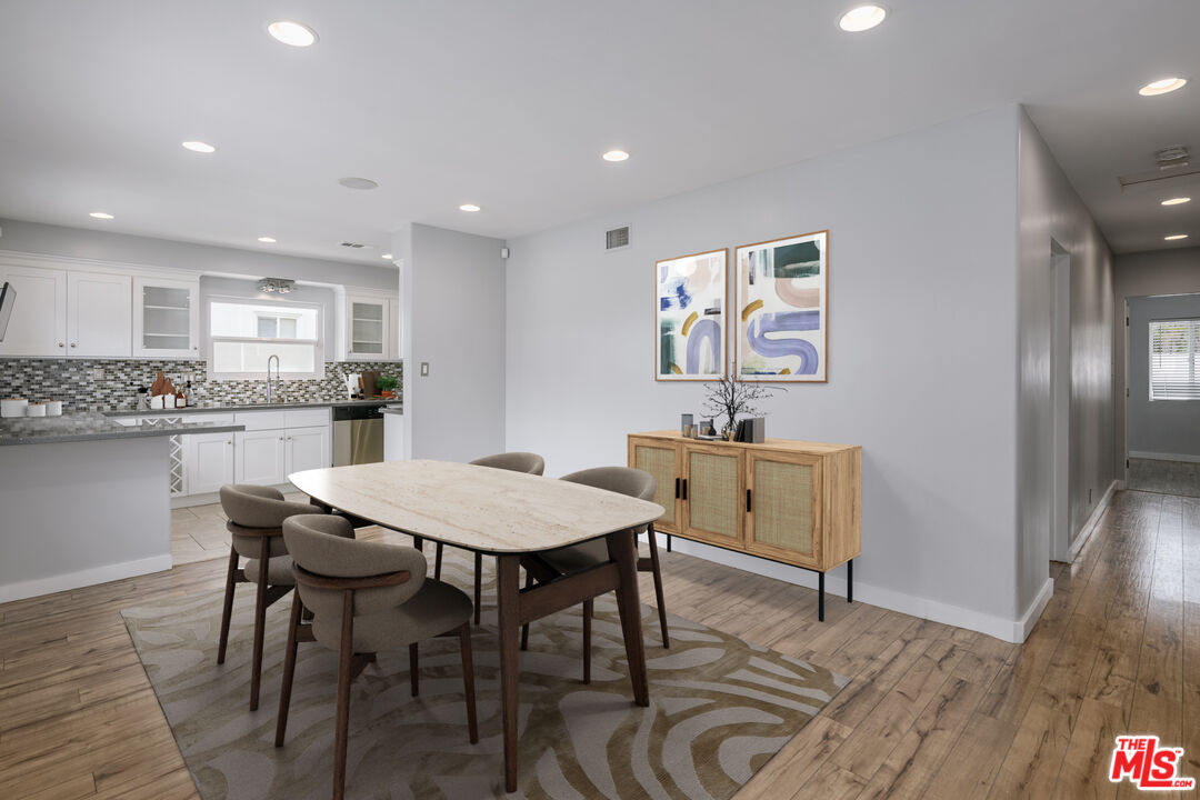 5825 Topeka Dr