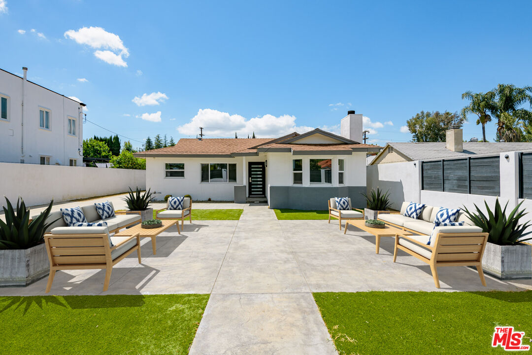 5825 Topeka Dr