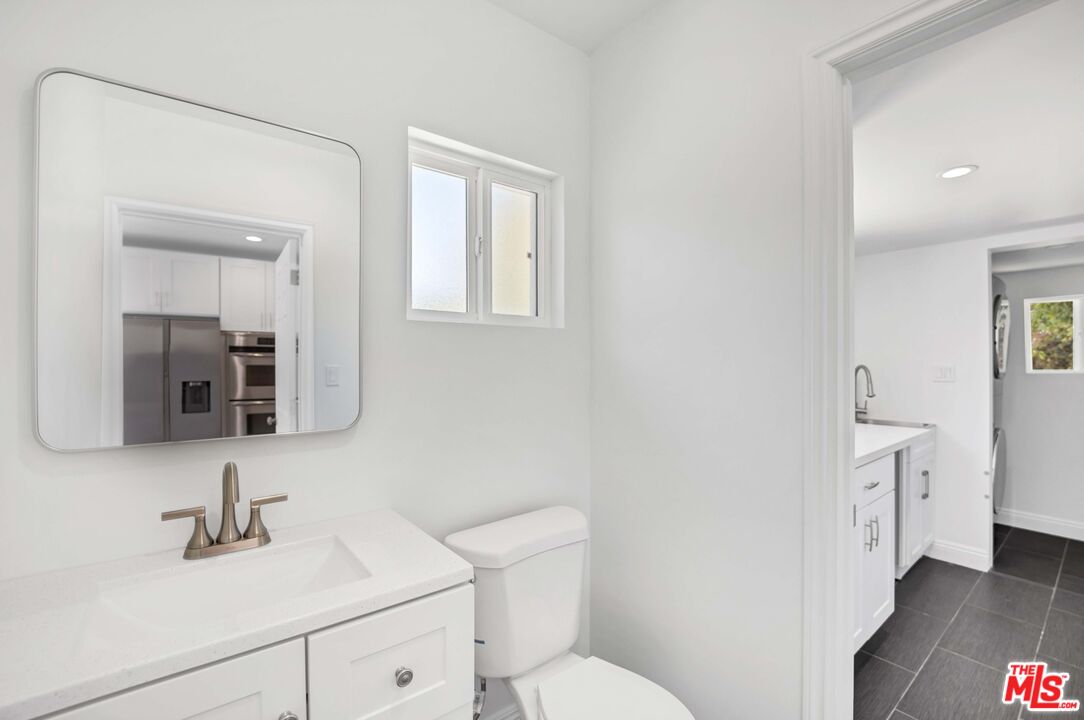23046 Leonora Dr