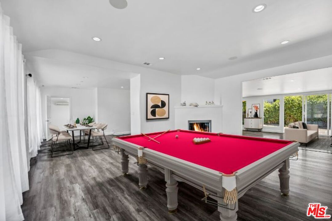 23046 Leonora Dr