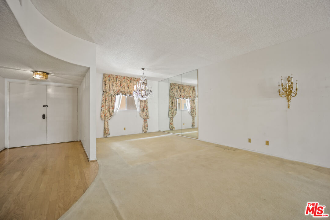 1818 Pelham Ave Unit: 205