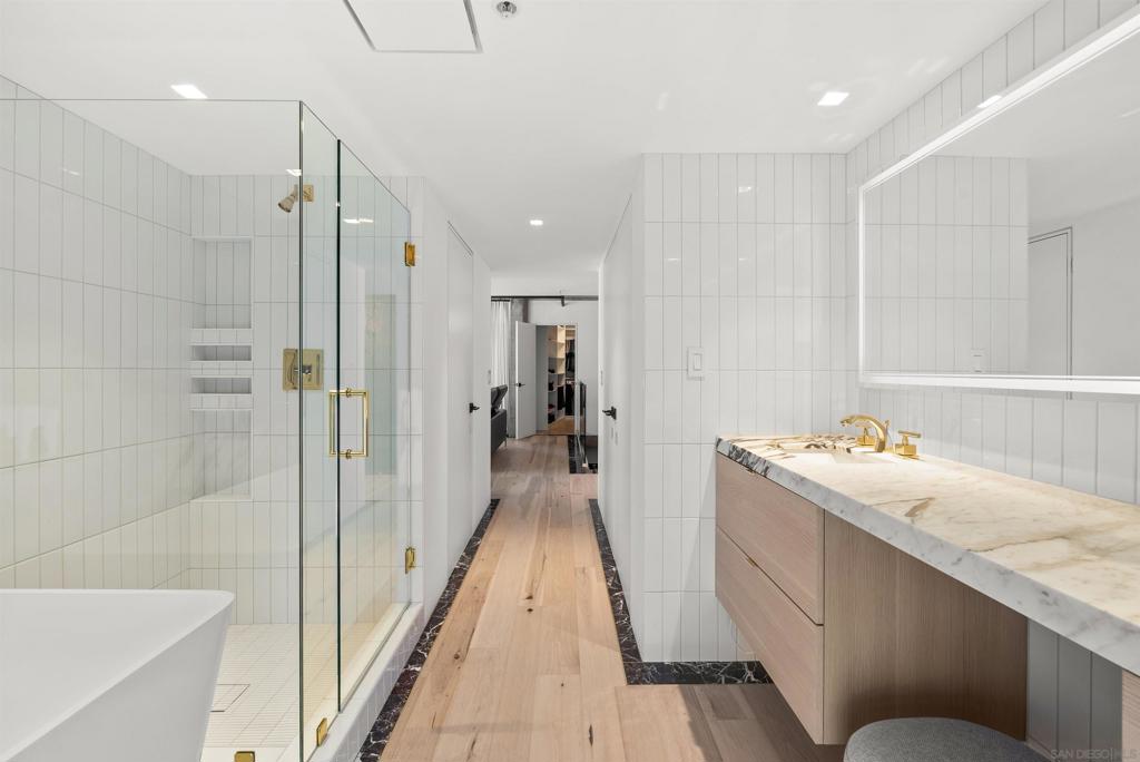 1780 Kettner Blvd 305