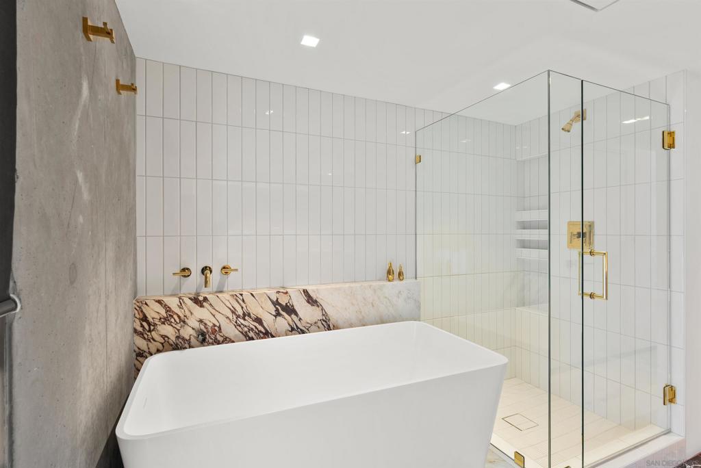 1780 Kettner Blvd 305