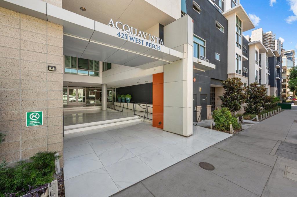 425 W W Beech St 804