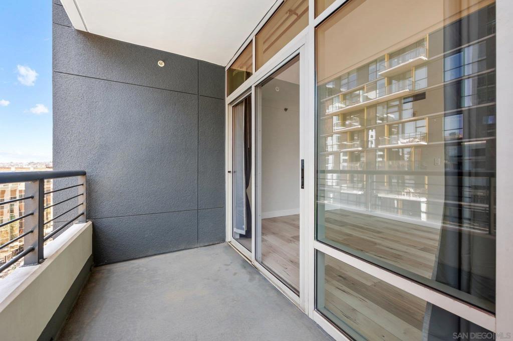 425 W W Beech St 804