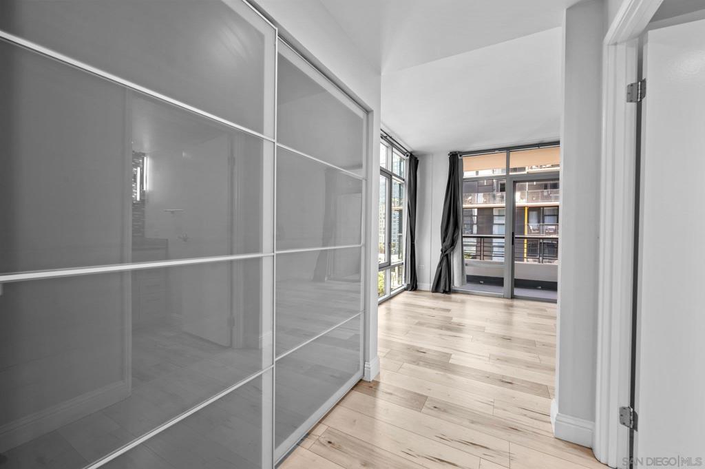 425 W W Beech St 804