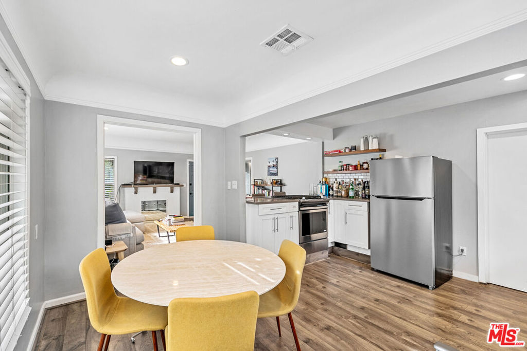 524 N San Vicente Boulevard