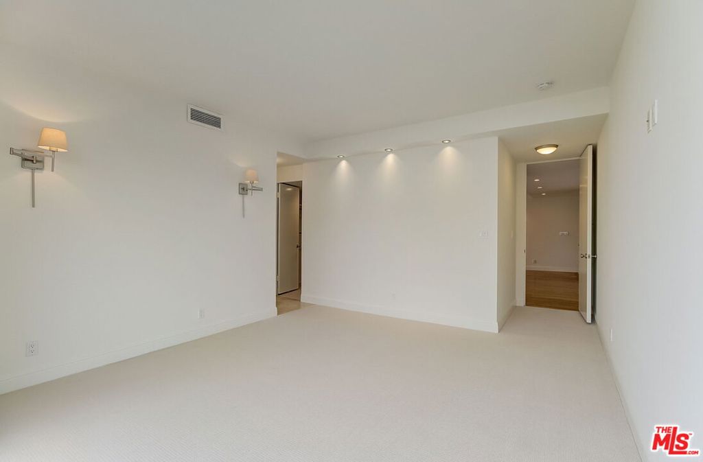 1100 Alta Loma Road 804