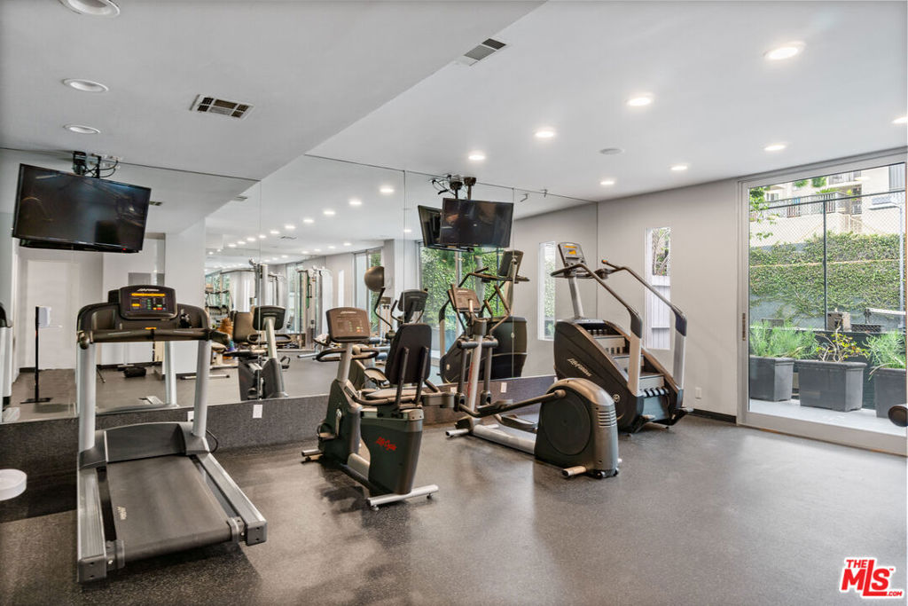 1100 Alta Loma Road 804