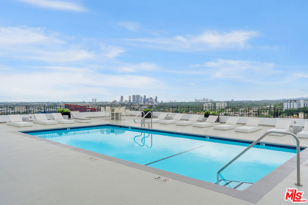 1100 Alta Loma Road 804