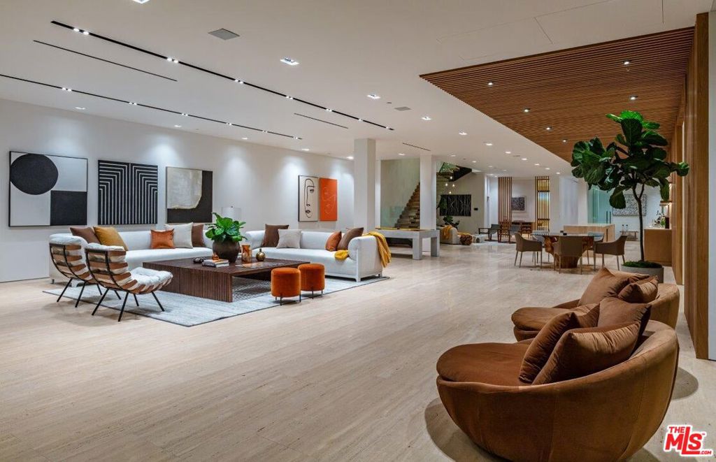 1274 LAGO VISTA Drive