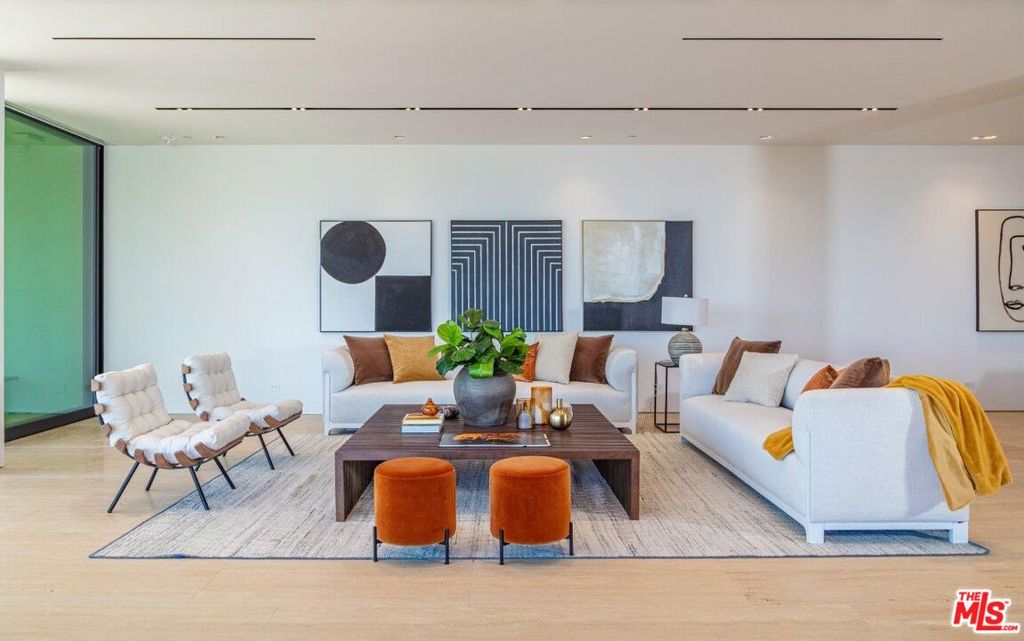 1274 LAGO VISTA Drive