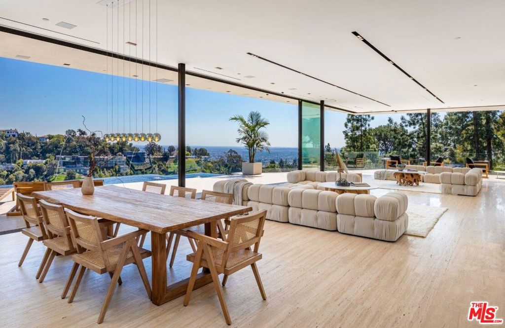 1274 LAGO VISTA Drive