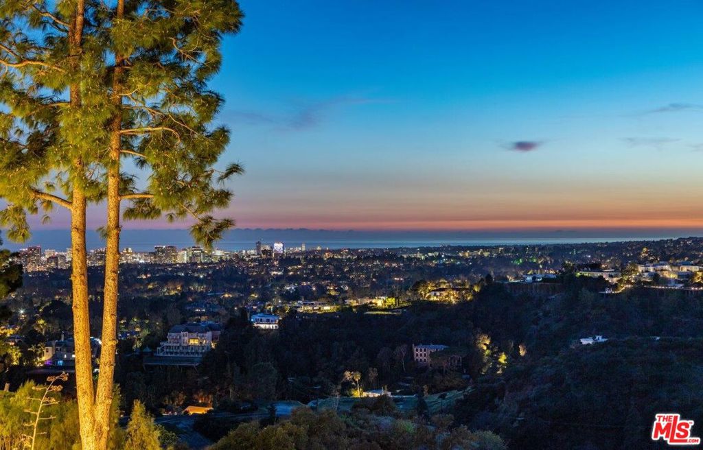 1274 LAGO VISTA Drive