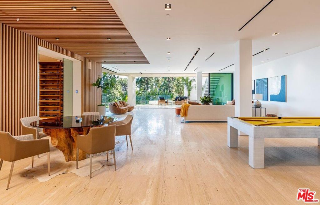 1274 LAGO VISTA Drive