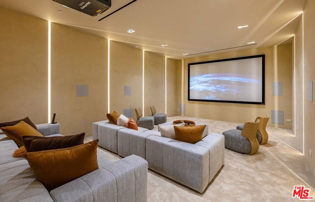 1274 LAGO VISTA Drive