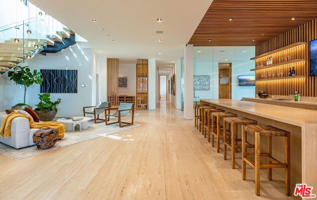 1274 LAGO VISTA Drive