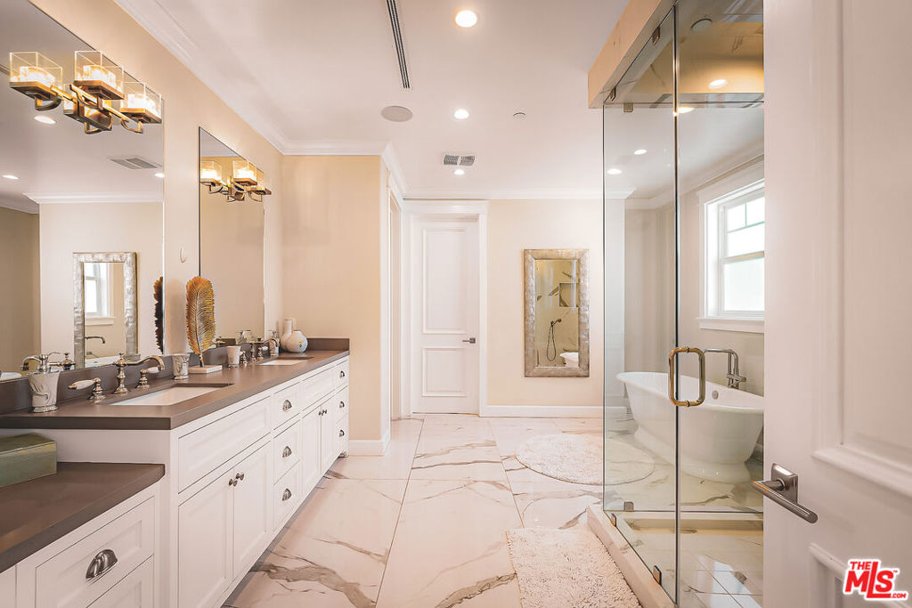 13469 Galewood Street