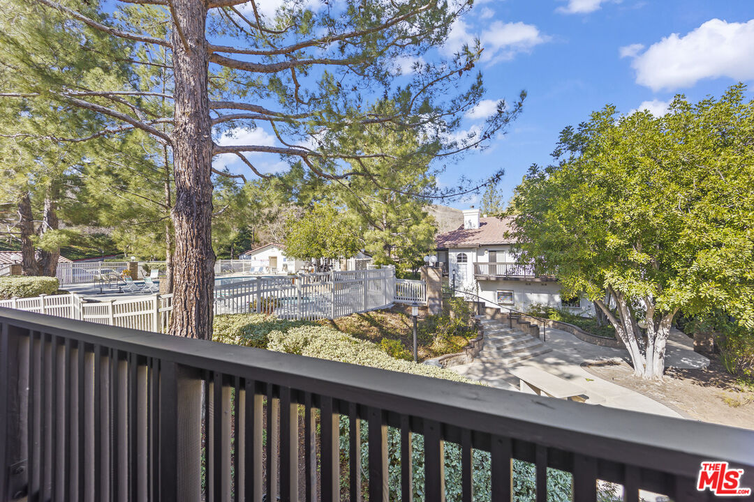 5533 Spanish Oak Ln Unit: E