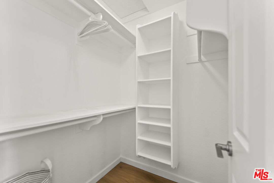 5533 Spanish Oak Ln Unit: E