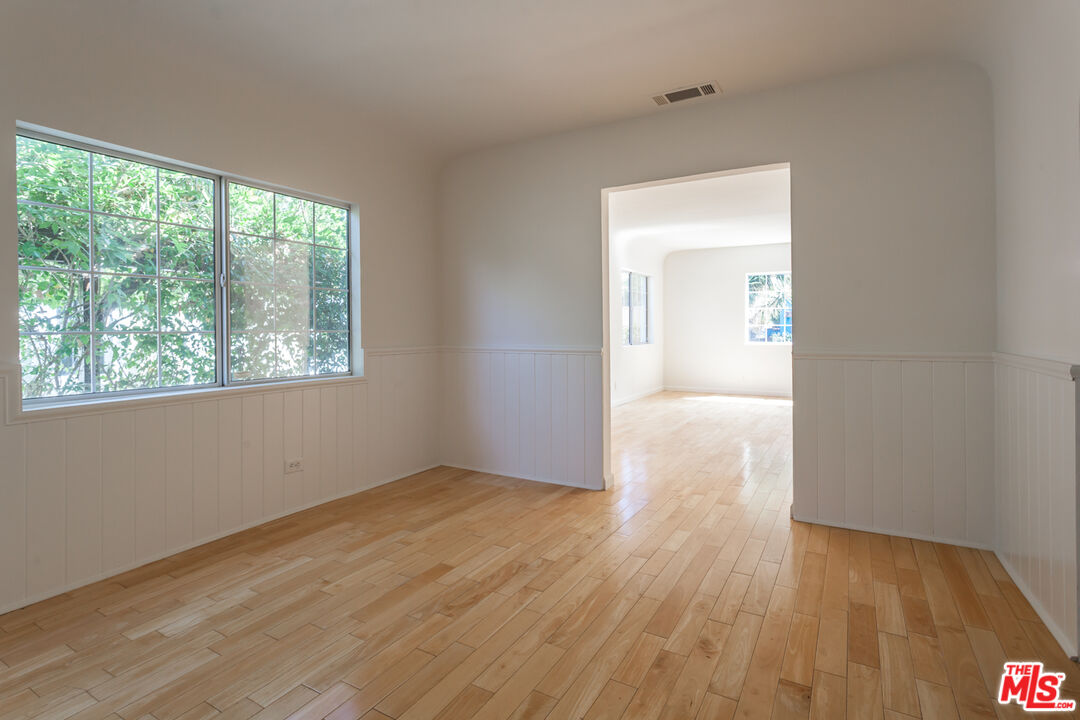 4115 Camero Ave
