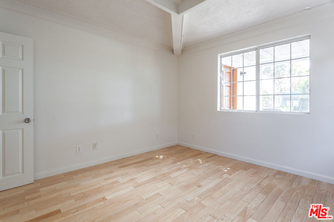 4115 Camero Ave