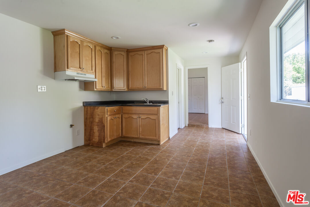 4115 Camero Ave