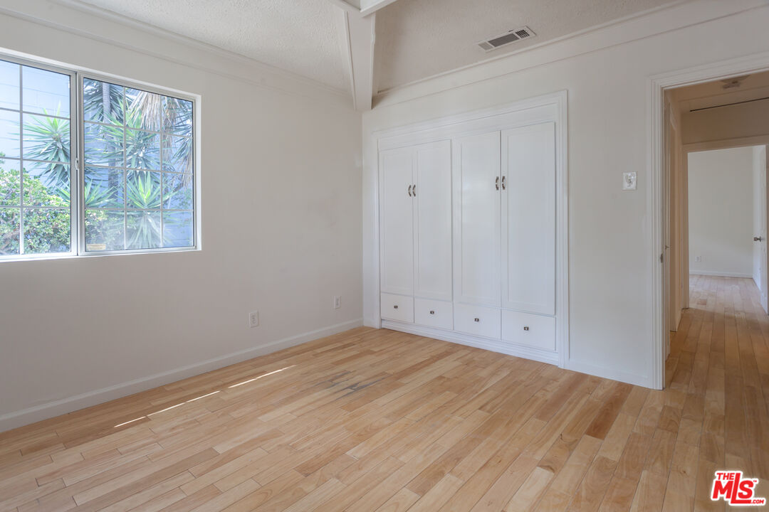 4115 Camero Ave