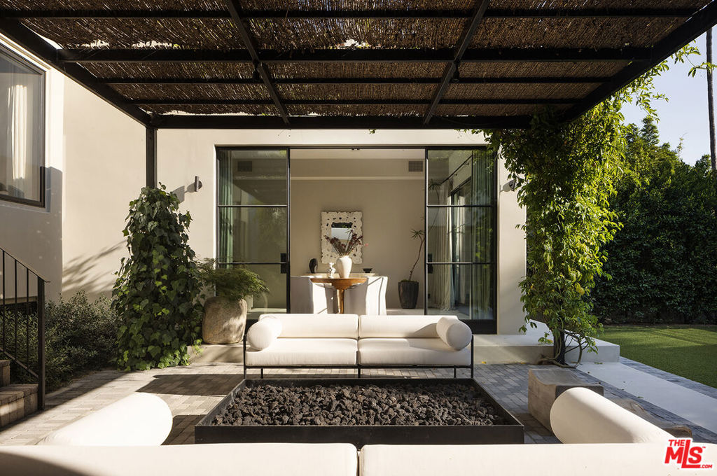 2401 Nottingham Avenue