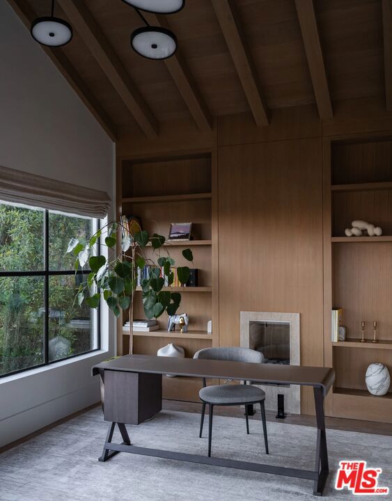 9360 Readcrest Drive