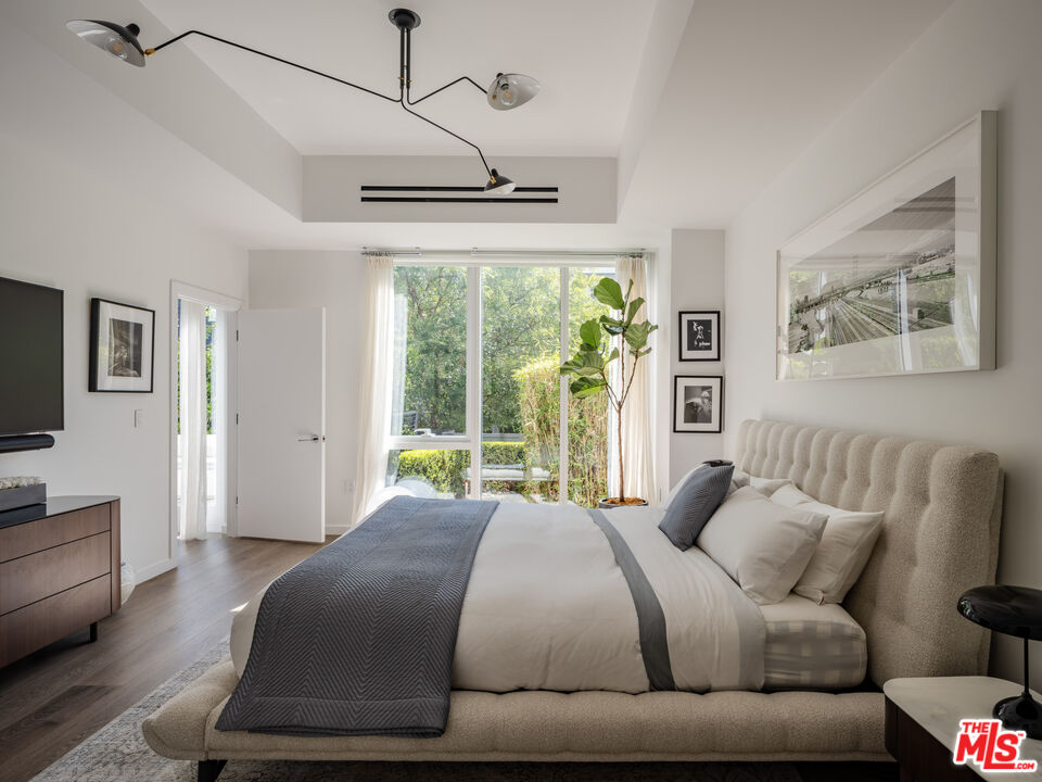 9000 W 3rd St Unit: 103