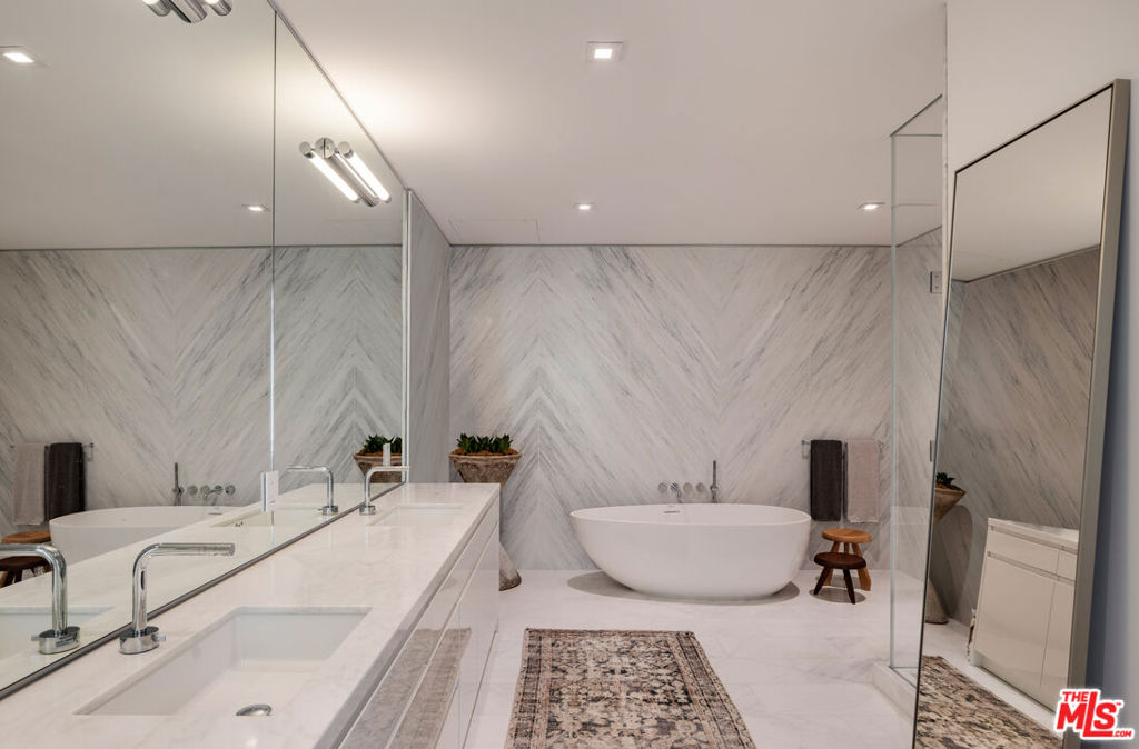 9000 W 3rd Street 103