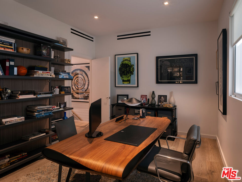 9000 W 3rd St Unit: 103