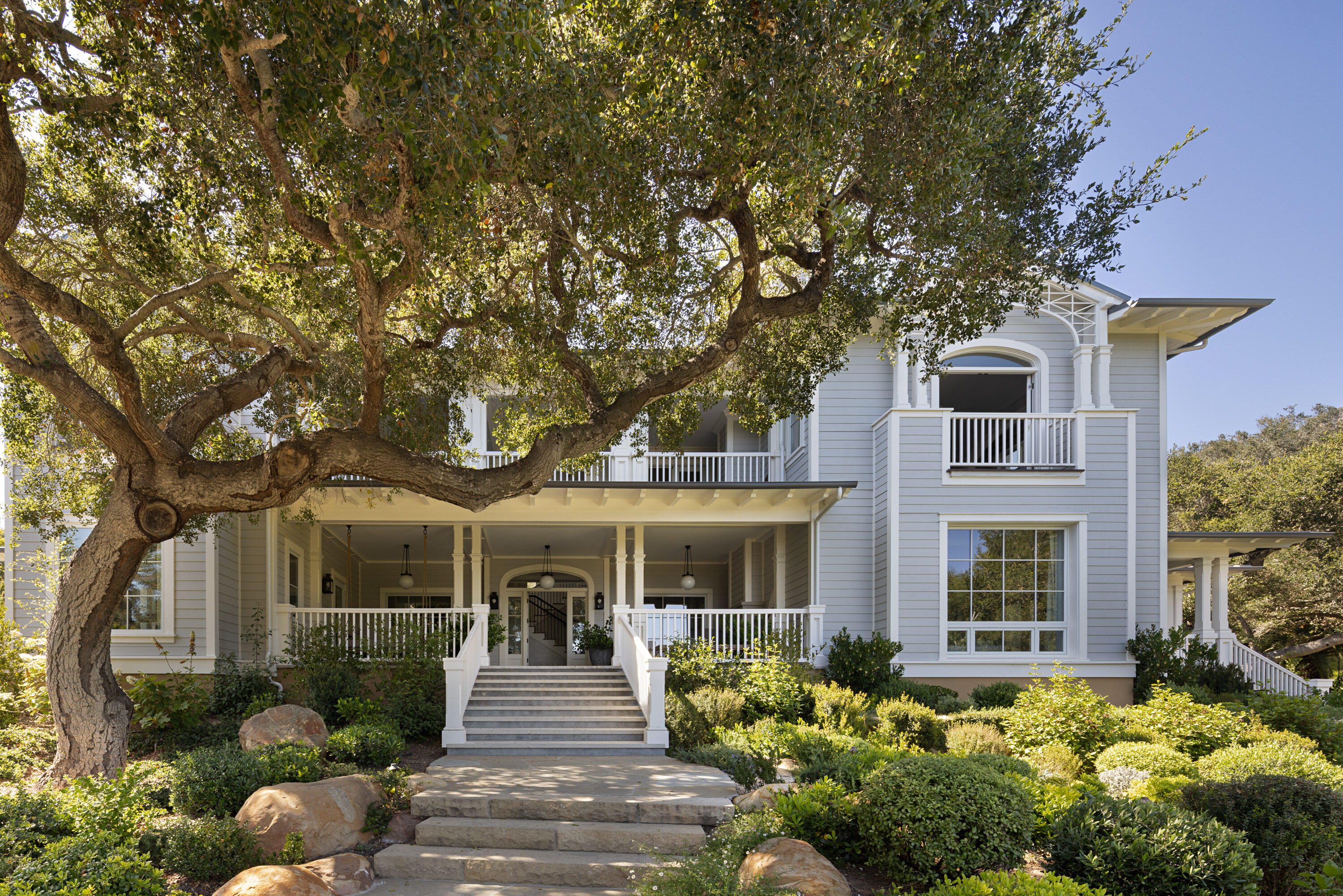 857 Picacho Lane