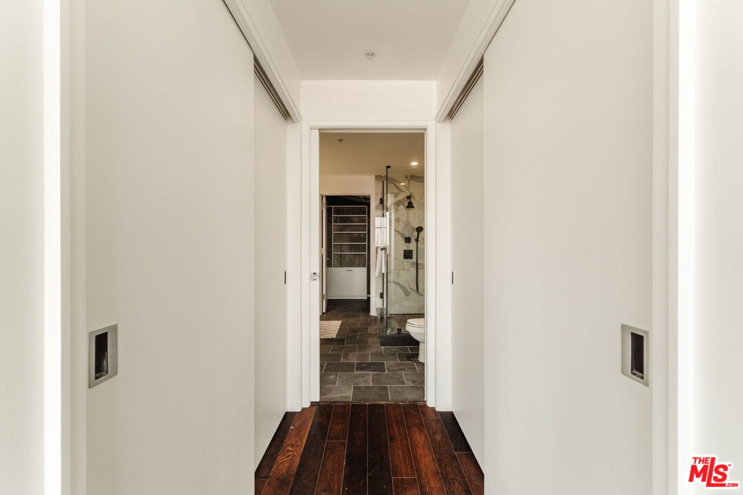 1155 S Grand Ave Unit: 1103