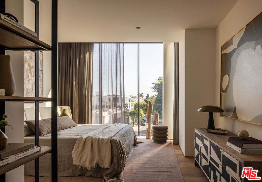 8899 Beverly Boulevard 4G