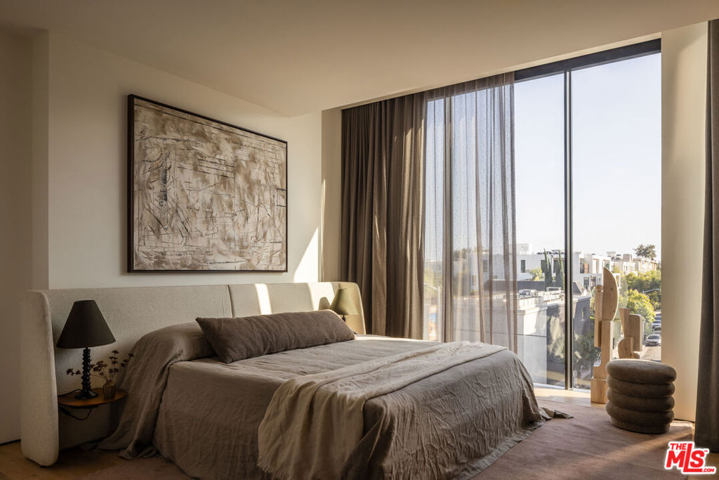 8899 Beverly Boulevard 4G
